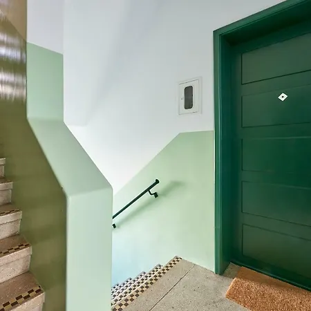 Casa Oliveira In Alvalade Apartmán