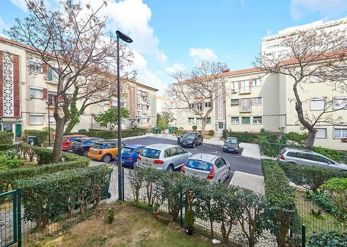 Haven - By The Metro With Ac Apartamento Lisboa